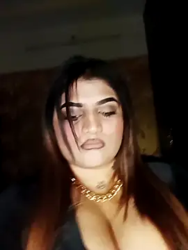 Sanaya Gil online show from April 5, 4:15 pm