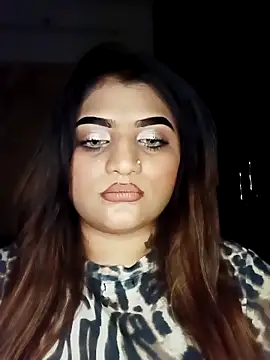 Sanaya Gil online show from April 17, 6:00 pm