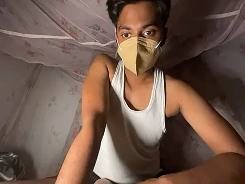 sinner2511 online show from April 5, 8:28 pm