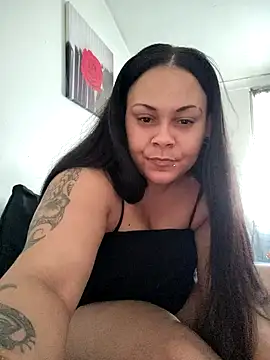 TeeTeeKitching online show from April 10, 12:21 pm