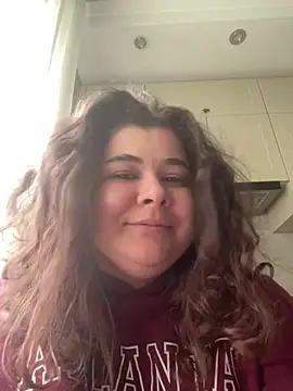 curly elise online show from April 11, 1:15 pm