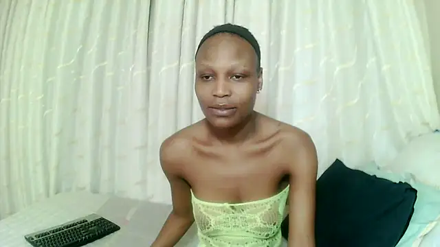 SexySlimMelanin7 online show from April 6, 7:59 pm