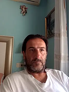 DanTrov79 online show from May 5, 8:33 am