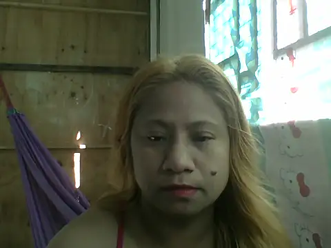 PinayChristine online show from April 4, 12:09 am