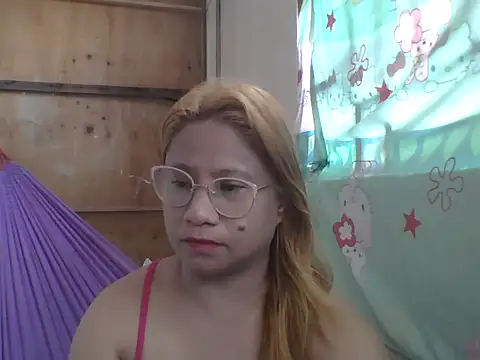 PinayChristine online show from April 10, 3:12 am