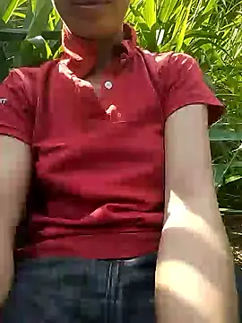 Snapshot of Lucky-beo chatting on May 16, 12:18 am Lucky-beo online show from May 16, 12:18 am