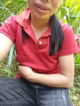 Snapshot of Lucky-beo chatting on May 16, 12:29 am Lucky-beo online show from May 16, 12:29 am