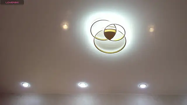 OliviaXStar online show from April 9, 6:19 am