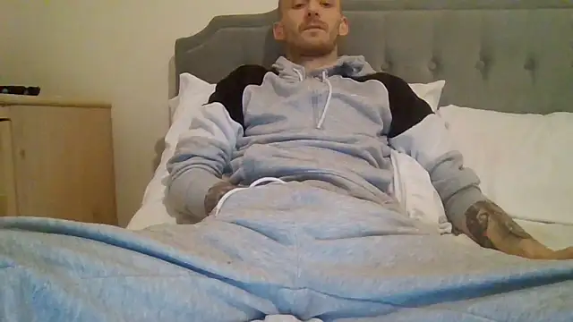 feetlovrr94 online show from March 23, 3:16 pm