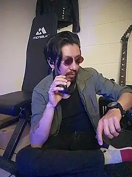 IASuarezV online show from April 14, 3:56 am