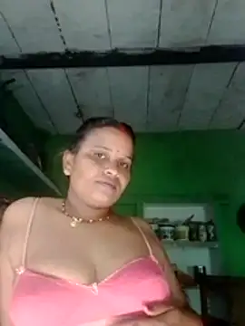 Snapshot of Shivani09900 chatting on July 7, 9:13 am Shivani09900 online show from July 7, 9:13 am