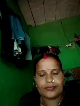 Snapshot of Shivani09900 chatting on July 12, 6:15 am Shivani09900 online show from July 12, 6:15 am