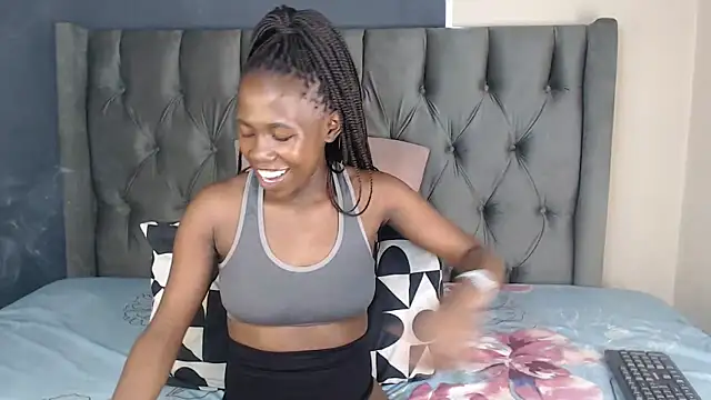 Cybil Hearts online show from April 8, 8:25 am