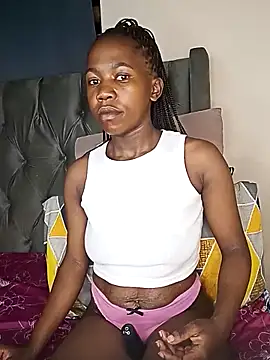 Cybil Hearts online show from April 12, 12:15 am