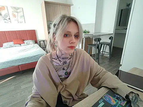 StijenaHunt online show from March 30, 9:32 am