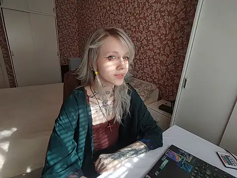 StijenaHunt online show from April 6, 6:47 am