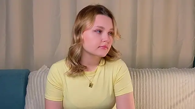 LorriMonz online show from April 7, 1:28 am