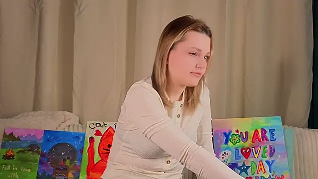 LorriMonz online show from April 8, 1:16 am