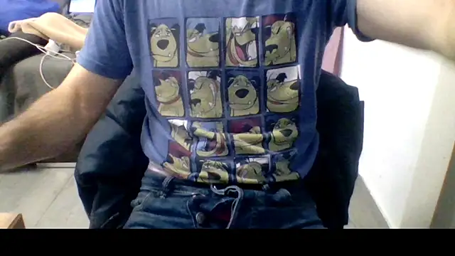 ACruoreX online show from March 31, 7:53 am