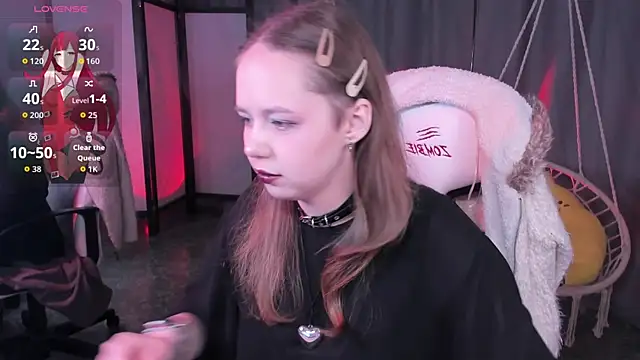 LeonaHicks online show from April 13, 6:08 am