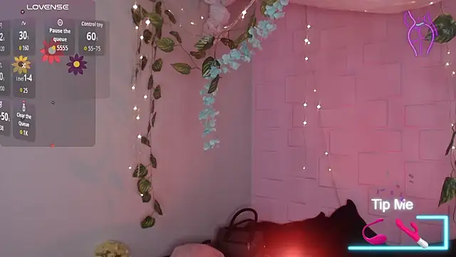 eyes moonn online show from March 26, 1:06 pm