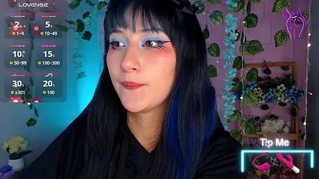 eyes moonn online show from April 10, 3:34 am