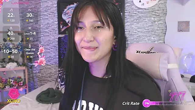 Snapshot of eyes_moonn chatting on May 28, 12:35 pm eyes moonn online show from May 28, 12:35 pm