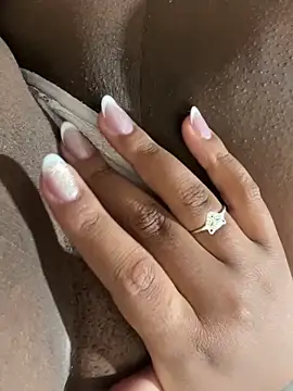 Ninfetinha35 online show from April 17, 12:30 pm