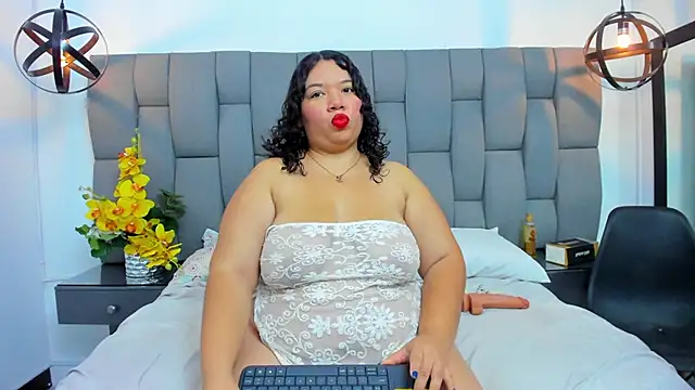 Aurorarosye online show from April 16, 1:56 pm