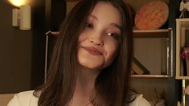 GussieGoold online show from April 5, 12:02 pm