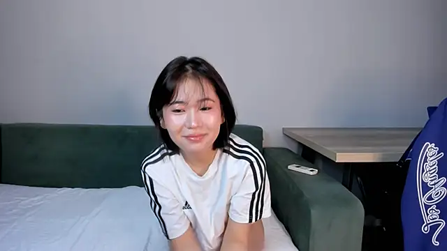 suareiko online show from April 6, 1:14 am