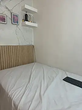 Sami Loveee  online show from April 14, 6:19 am