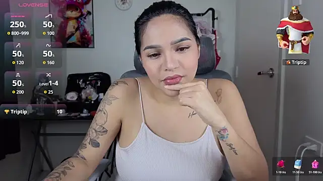 monicaconde online show from April 13, 5:24 am