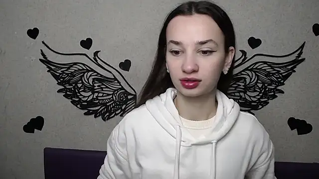 Je55icaBreeze online show from April 8, 5:07 am