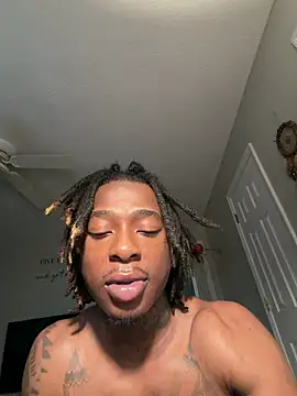 Thirdlegsuave online show from March 28, 1:11 pm