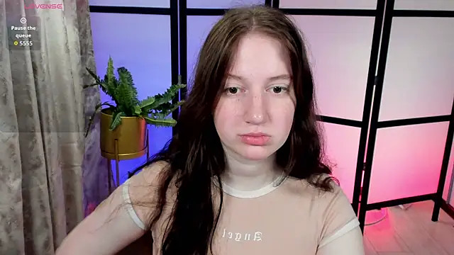 Elisabeth Binder online show from April 9, 3:39 am