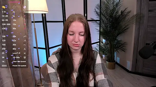Snapshot of Elisabeth_Binder chatting on June 18, 3:40 am Elisabeth Binder online show from June 18, 3:40 am