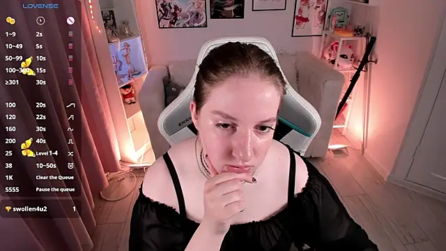 Snapshot of Elisabeth_Binder chatting on July 10, 3:33 am Elisabeth Binder online show from July 10, 3:33 am
