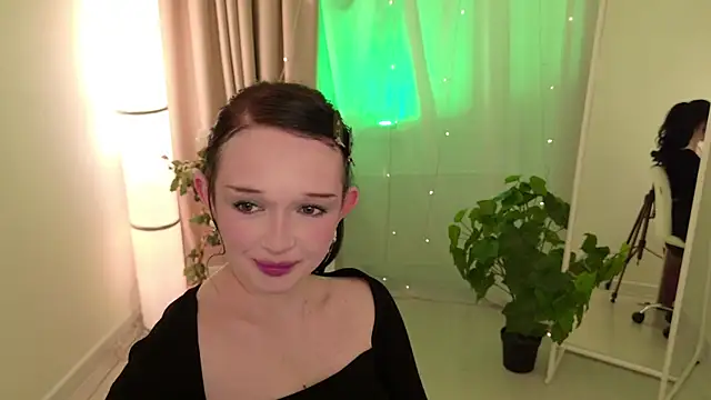 Flora Ray online show from April 1, 1:41 pm