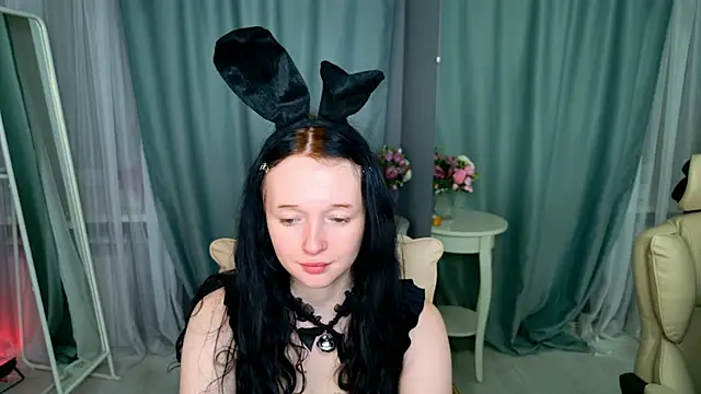 Flora Ray online show from April 4, 8:56 am