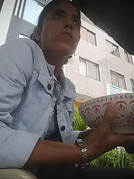 wet vika online show from April 16, 1:45 pm