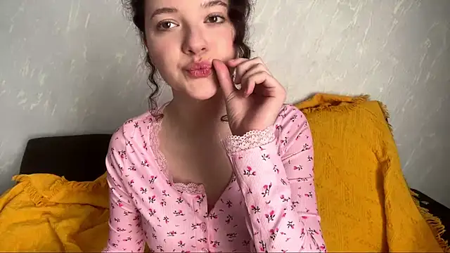 GIowySlava online show from April 18, 8:07 am