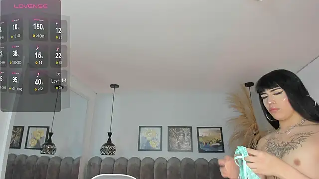 Snapshot of Hanna__mitsury_ chatting on May 9, 12:32 pm Hanna mitsury online show from May 9, 12:32 pm