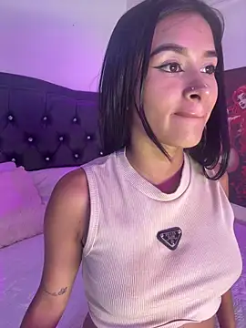 Lizzy Bonnie online show from April 11, 2:27 am