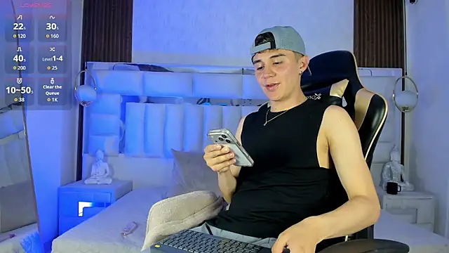 Juandagoom online show from March 31, 8:31 pm