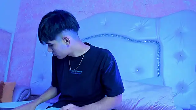 TylerCruz   online show from April 1, 2:25 pm