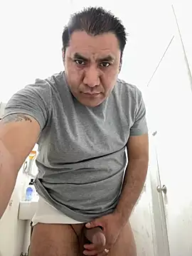 Crossroads5214 online show from April 18, 12:58 am