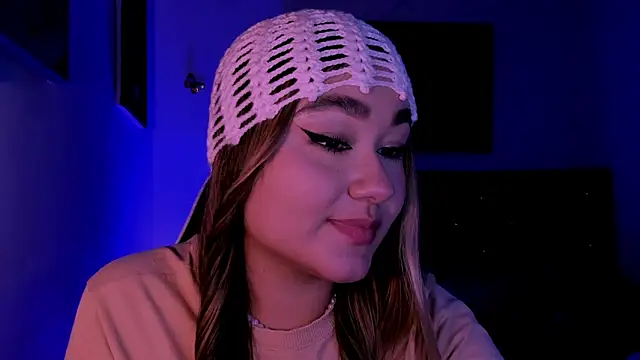 Soouuf  online show from April 15, 1:56 am