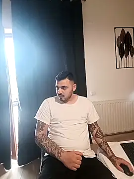 I amAhille online show from April 1, 12:50 pm