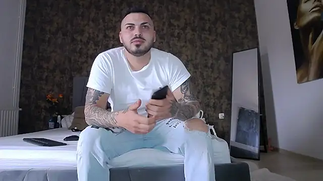 I amAhille online show from April 9, 12:43 pm